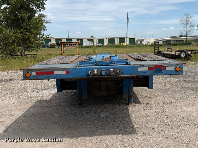 image for item FP3029 1997 Trail King drop deck trailer