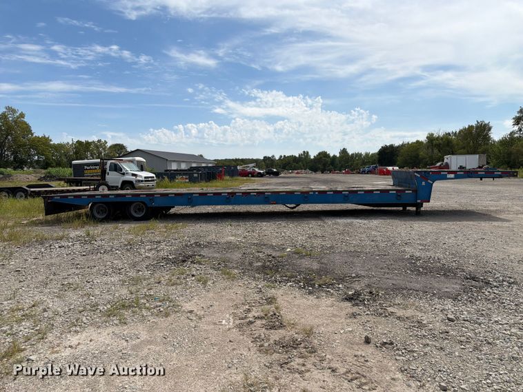 image for item FP3029 1997 Trail King drop deck trailer