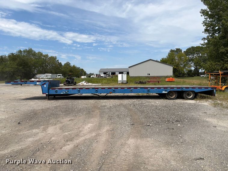 image for item FP3029 1997 Trail King drop deck trailer