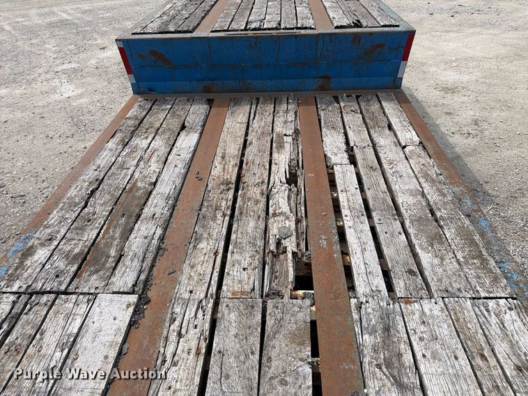 image for item FP3029 1997 Trail King drop deck trailer