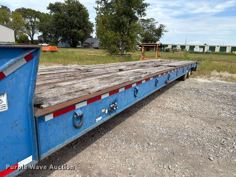 image for item FP3029 1997 Trail King drop deck trailer