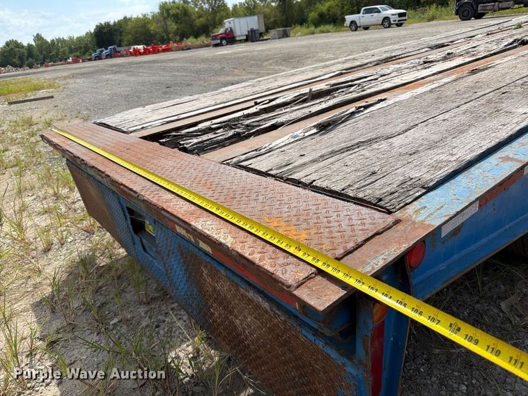 image for item FP3029 1997 Trail King drop deck trailer