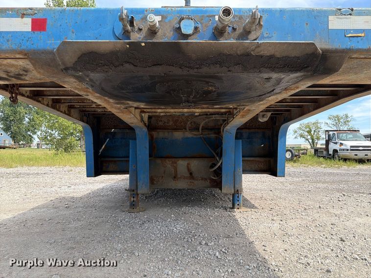 image for item FP3029 1997 Trail King drop deck trailer