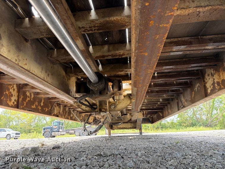 image for item FP3029 1997 Trail King drop deck trailer