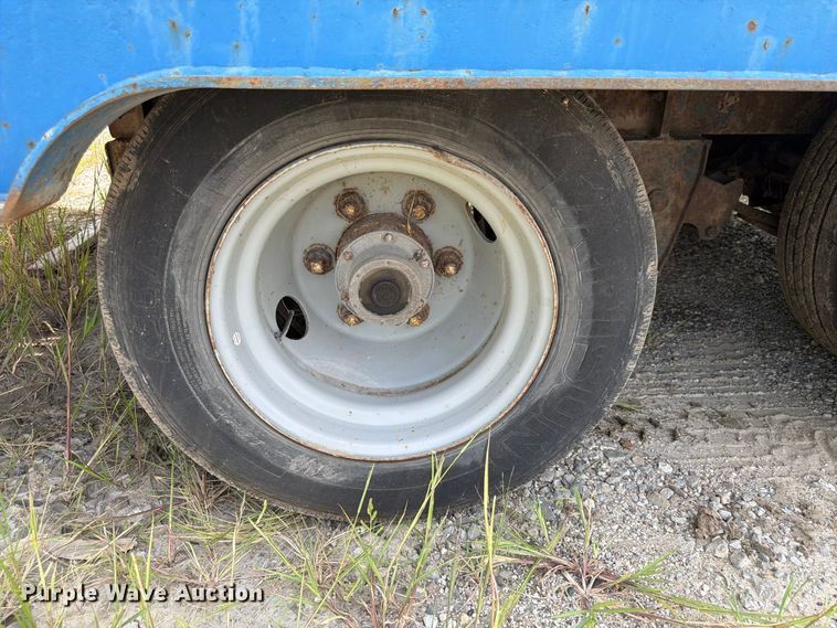 image for item FP3029 1997 Trail King drop deck trailer