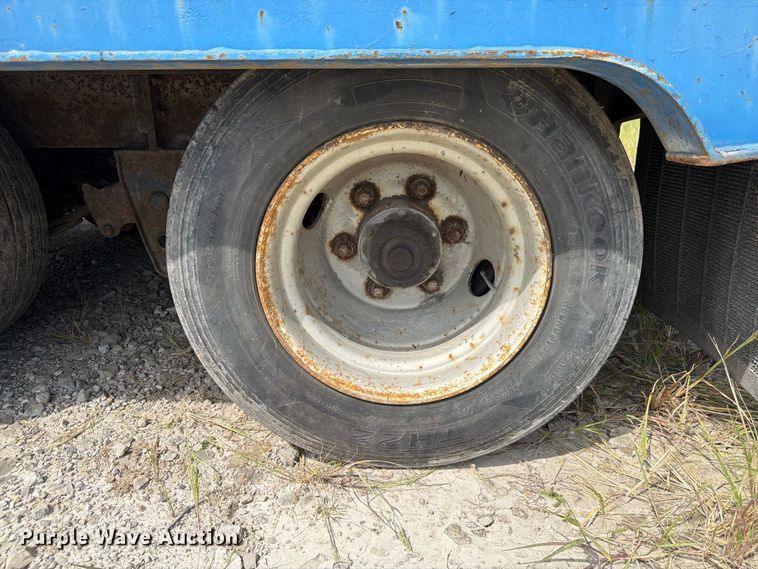 image for item FP3029 1997 Trail King drop deck trailer