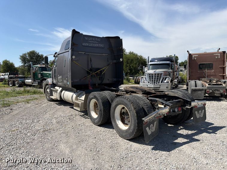 image for item FP3034 2020 Western Star 5700 semi truck