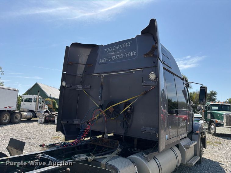 image for item FP3034 2020 Western Star 5700 semi truck