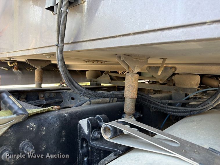 image for item FP3034 2020 Western Star 5700 semi truck