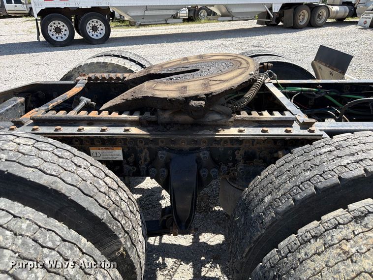 image for item FP3034 2020 Western Star 5700 semi truck