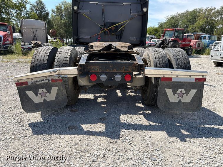 image for item FP3034 2020 Western Star 5700 semi truck