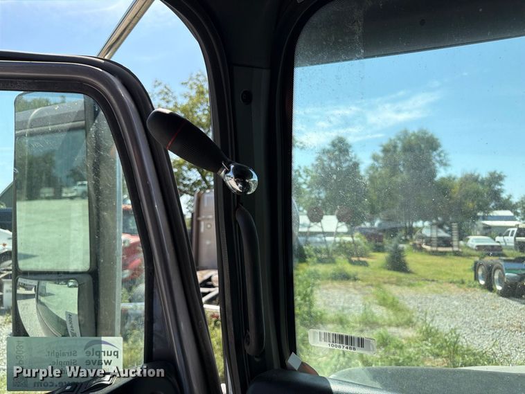 image for item FP3034 2020 Western Star 5700 semi truck