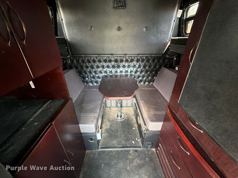 image for item FP3034 2020 Western Star 5700 semi truck
