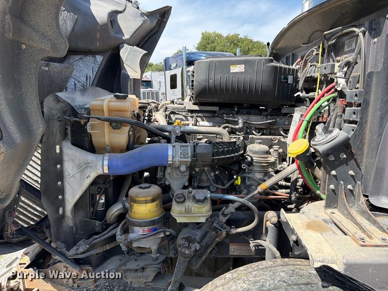 image for item FP3034 2020 Western Star 5700 semi truck