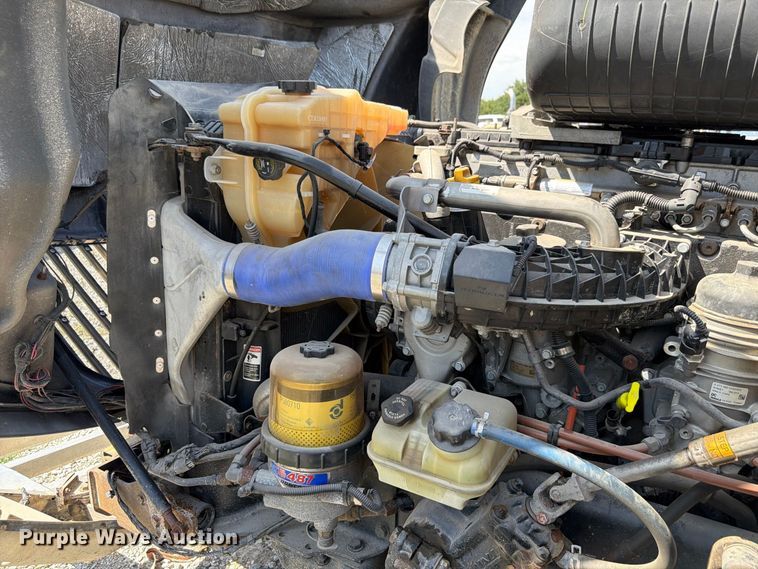 image for item FP3034 2020 Western Star 5700 semi truck