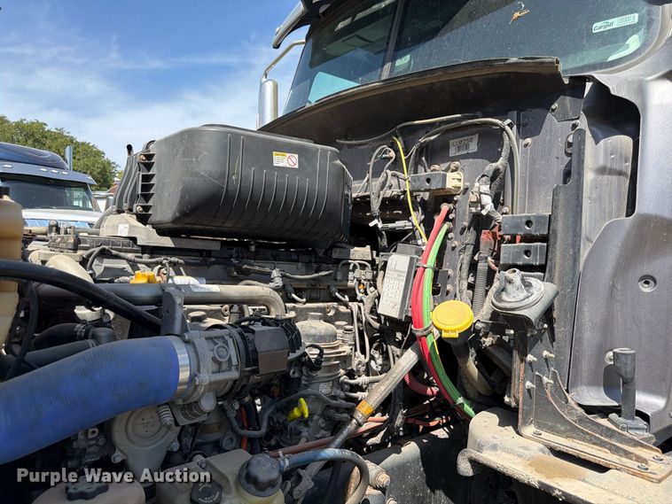 image for item FP3034 2020 Western Star 5700 semi truck