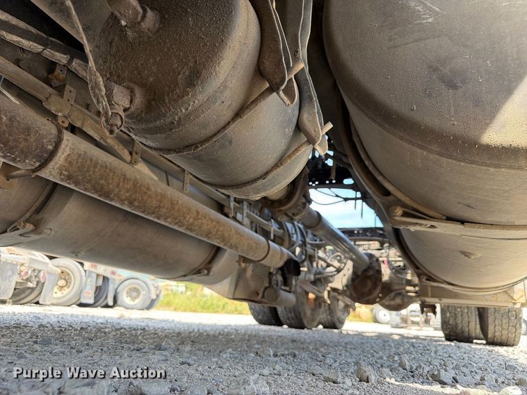 image for item FP3034 2020 Western Star 5700 semi truck