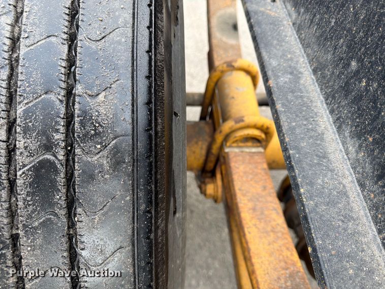 image for item FP4065 1987 Hyundai container trailer