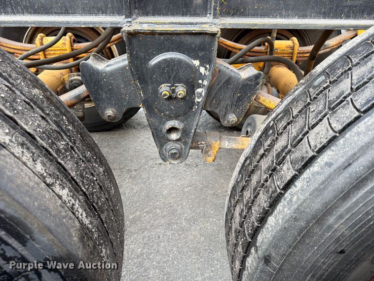 image for item FP4065 1987 Hyundai container trailer