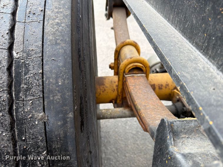 image for item FP4065 1987 Hyundai container trailer