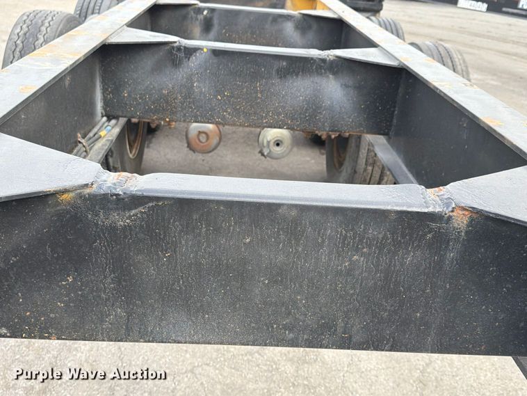 image for item FP4065 1987 Hyundai container trailer