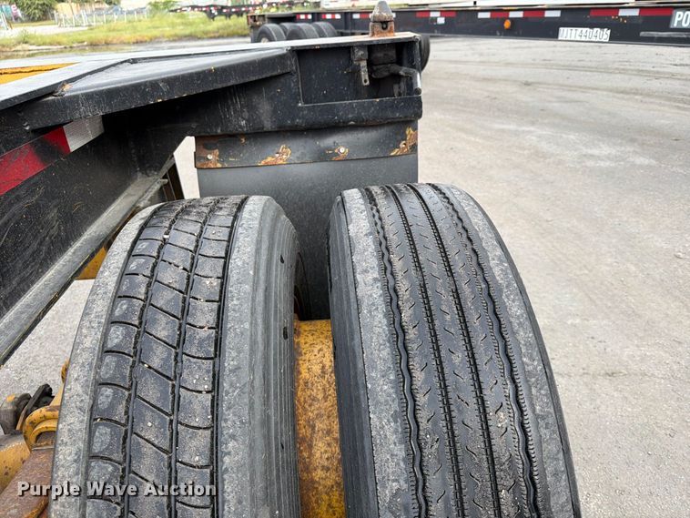 image for item FP4065 1987 Hyundai container trailer