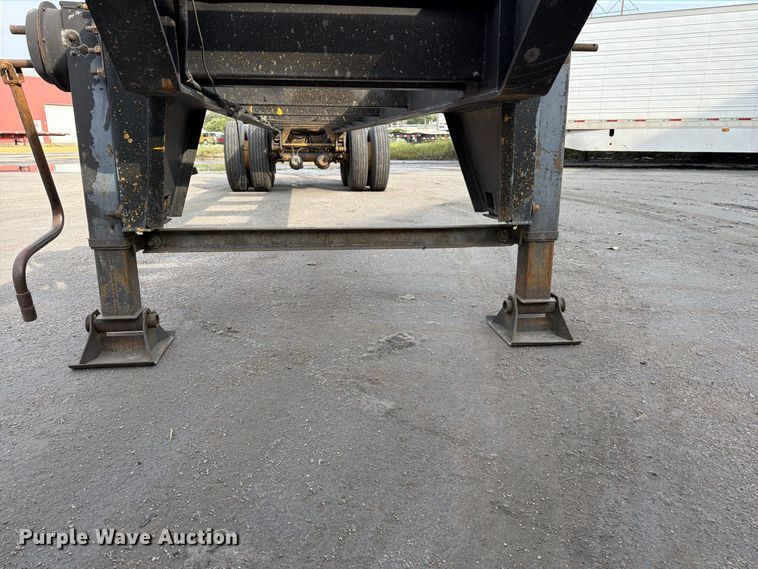 image for item FP4066 1987 Hyundai CGN40006 container trailer