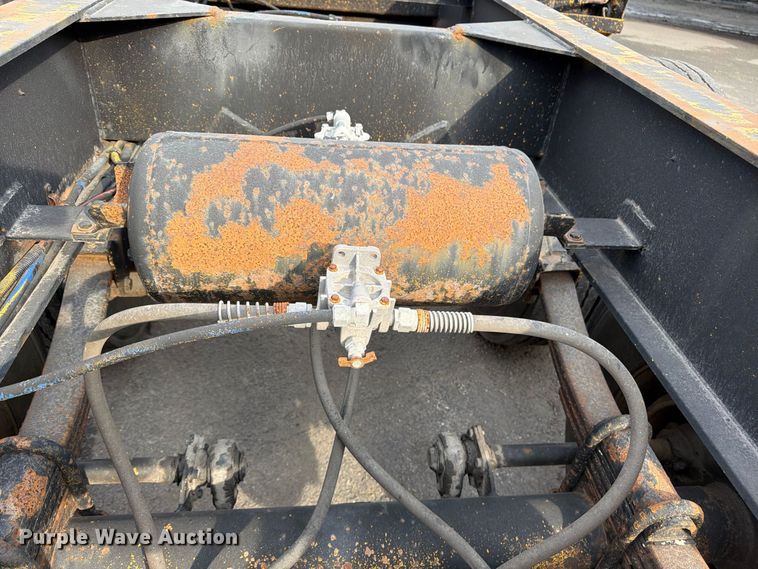 image for item FP4066 1987 Hyundai CGN40006 container trailer