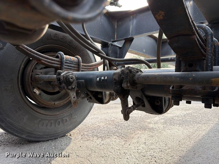 image for item FP4066 1987 Hyundai CGN40006 container trailer