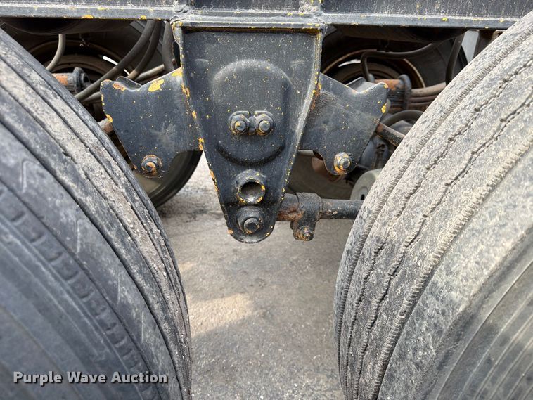 image for item FP4066 1987 Hyundai CGN40006 container trailer