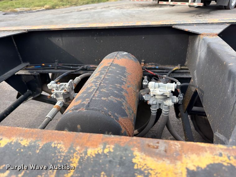 image for item FP4066 1987 Hyundai CGN40006 container trailer