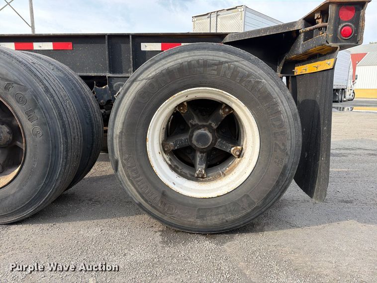 image for item FP4066 1987 Hyundai CGN40006 container trailer