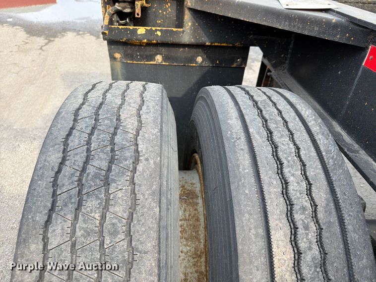 image for item FP4066 1987 Hyundai CGN40006 container trailer