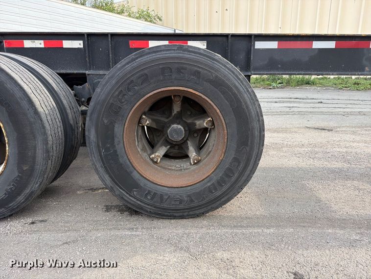 image for item FP4066 1987 Hyundai CGN40006 container trailer
