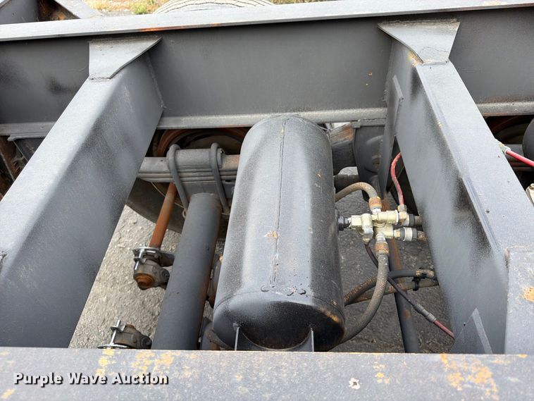 image for item FP4067 1990 Hercules-Ajax container trailer