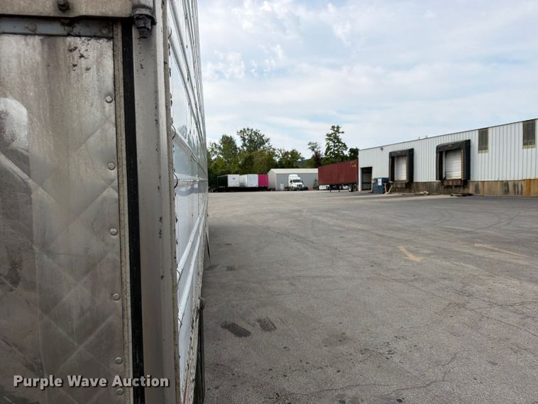 image for item FP4069 2012 Utility VS2RA refrigerated van trailer