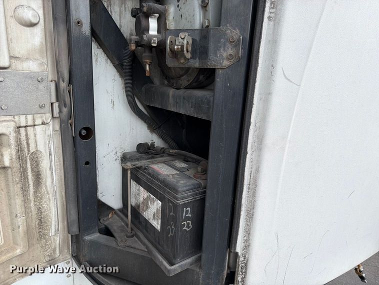 image for item FP4069 2012 Utility VS2RA refrigerated van trailer