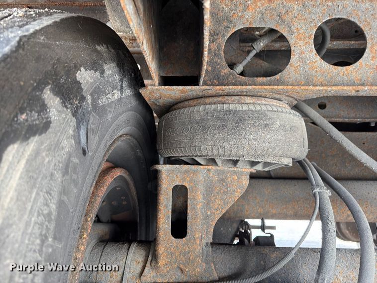 image for item FP4069 2012 Utility VS2RA refrigerated van trailer