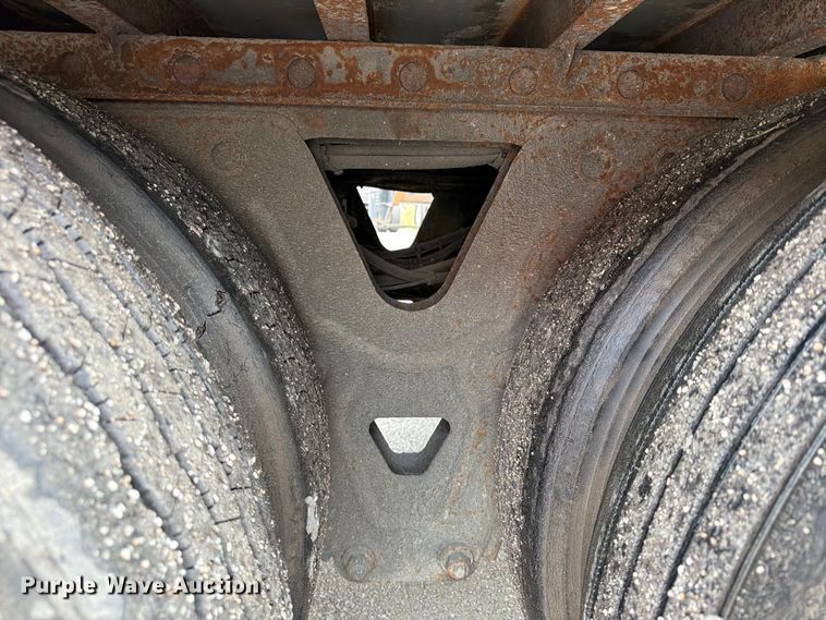 image for item FP4069 2012 Utility VS2RA refrigerated van trailer
