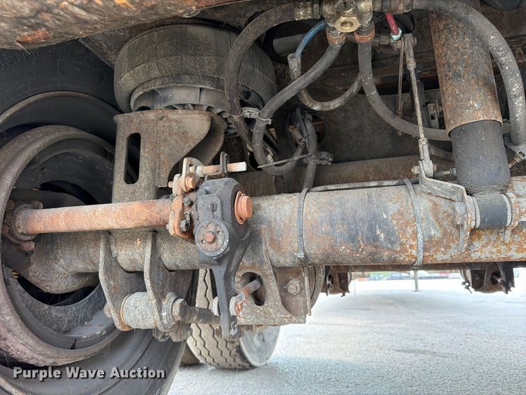 image for item FP4069 2012 Utility VS2RA refrigerated van trailer