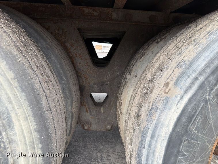 image for item FP4069 2012 Utility VS2RA refrigerated van trailer