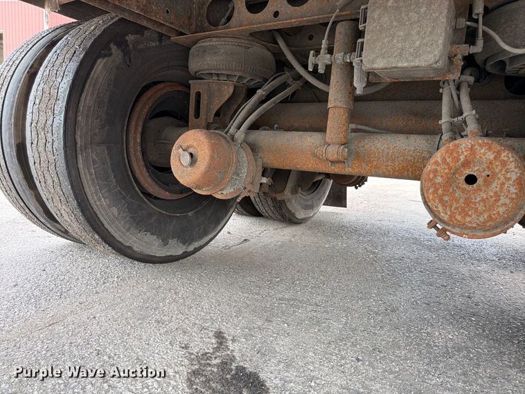 image for item FP4069 2012 Utility VS2RA refrigerated van trailer
