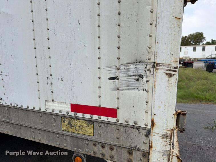 image for item FP4070 2006 Stoughton dry van trailer