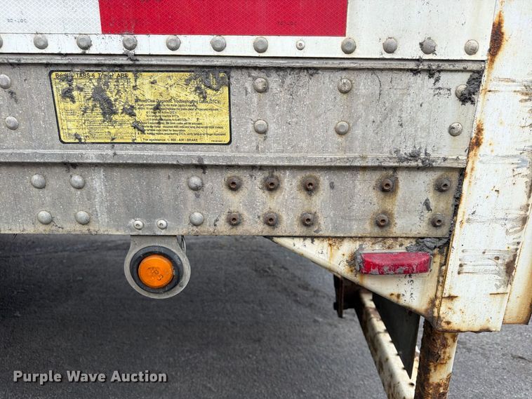 image for item FP4070 2006 Stoughton dry van trailer