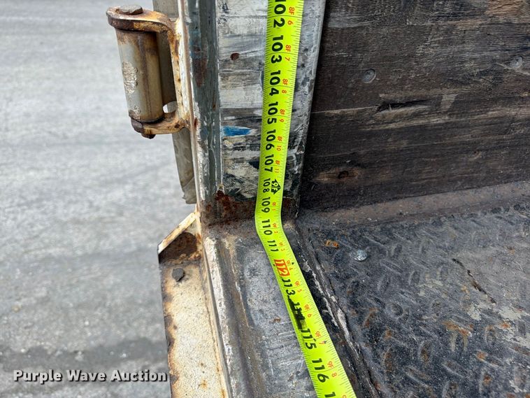 image for item FP4070 2006 Stoughton dry van trailer