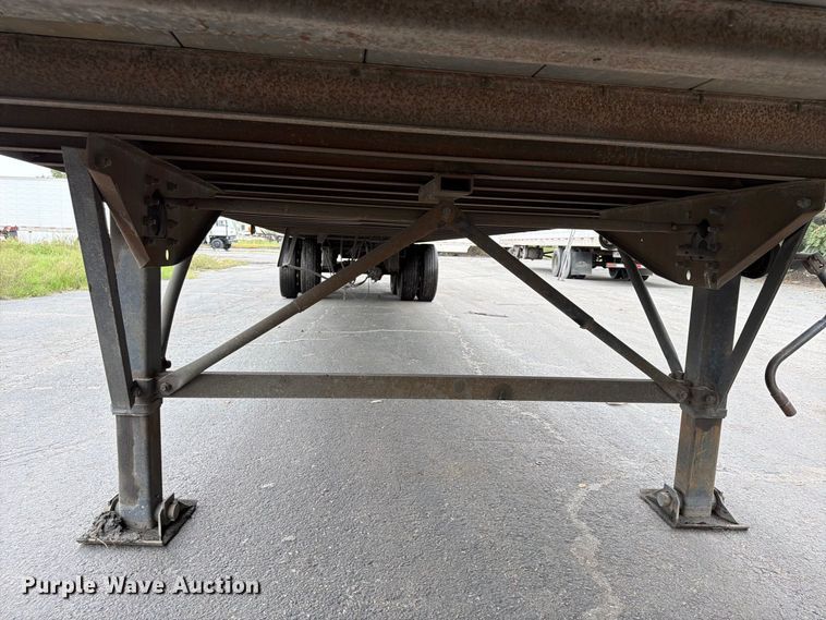 image for item FP4070 2006 Stoughton dry van trailer