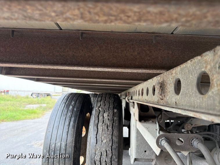 image for item FP4070 2006 Stoughton dry van trailer