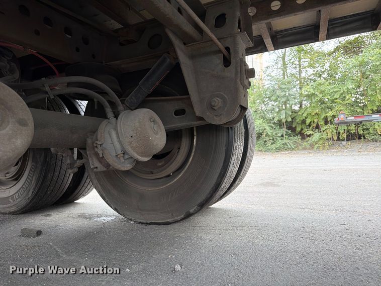 image for item FP4070 2006 Stoughton dry van trailer