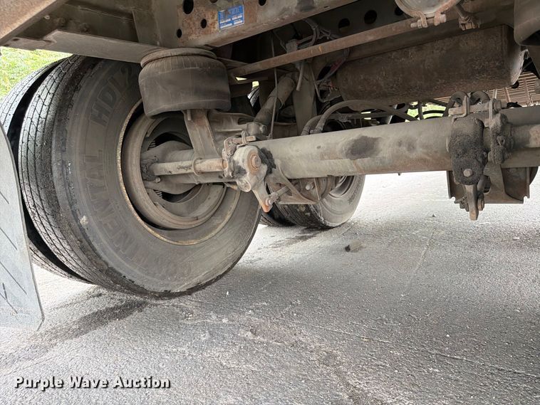 image for item FP4070 2006 Stoughton dry van trailer