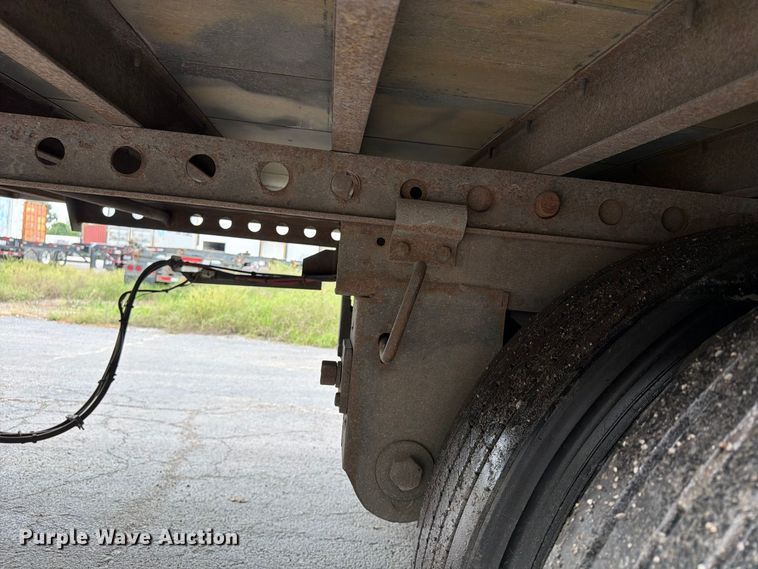 image for item FP4070 2006 Stoughton dry van trailer
